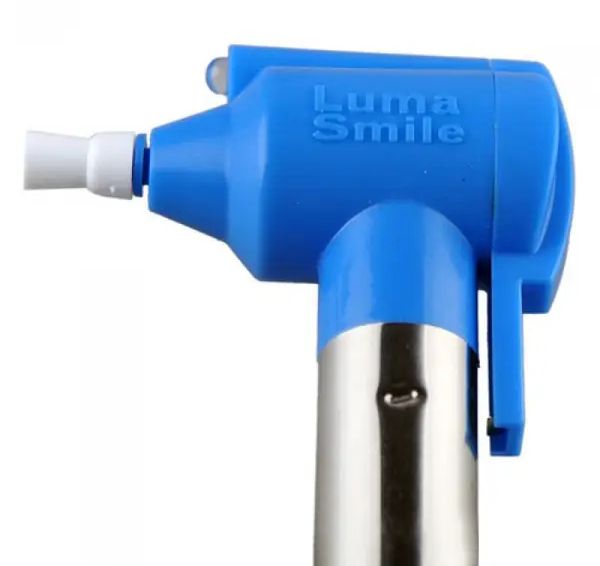 Отбеливатель зубов Luma Smile, набор для отбеливания зубов, комплексное отбеливание и полировка зубной эмали, компактное устройство с насадками, удаляет пожелтевший налет, белоснежная улыбка на дому