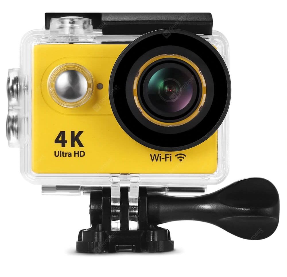 Спортивная универсальная видео экшн-камера Waterproof Sport Action Camera WiFi 4K Ultra HD D800 портативная компактная прочная с пультом, аква боксом и набором креплений для съемки в экстремальных условиях и во время движения, съемки под водой до 30м
