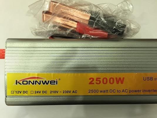 Инвертор напряжения, преобразователь 12/220V - 2500W