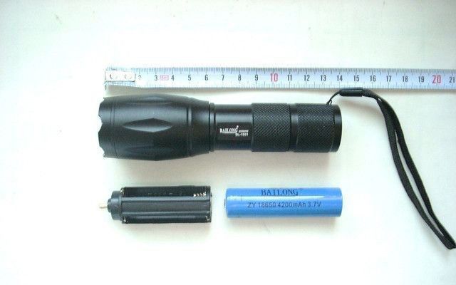 Ручной фонарик BL1831-T6