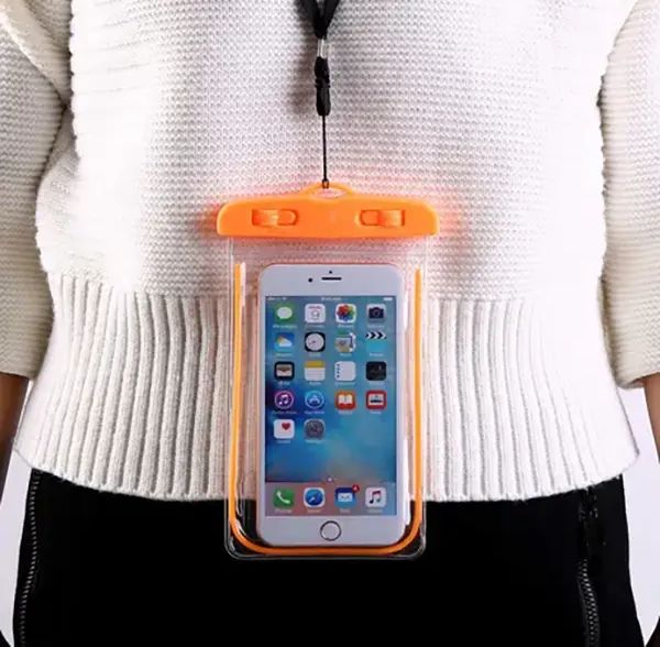 Водонепроницаемый универсальный Чехол для телефона Phone Holder For Water Parks Swim для защиты смартфона и других вещей во влажных условиях, защита в дождь, в снег, во время перемещения водой, в походных условиях, на пляже, в бассейне, аквапарке